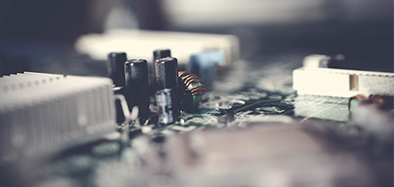 55歲中國芯片首富，捐出200億：建一所理工大學